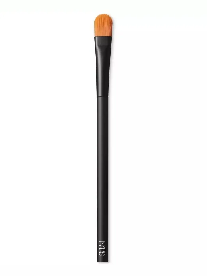 #12 Кисть для растушевки крема Nars — изображение 1 из 2