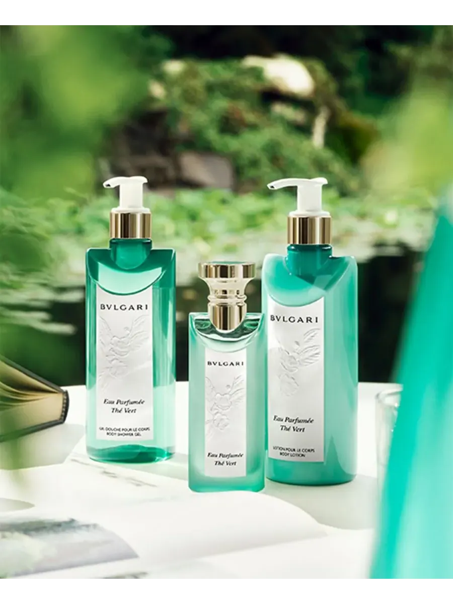 BVLGARI Лосьон для тела Eau Parfumée Thé Vert, 10,1 унции — изображение 5 из 5