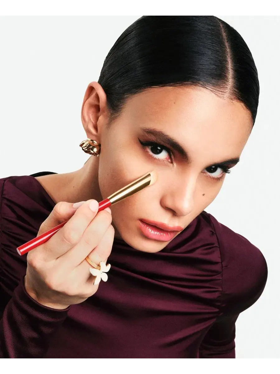 Кисть для макияжа Nude Couture Brightener Brush Carolina Herrera — изображение 4 из 4