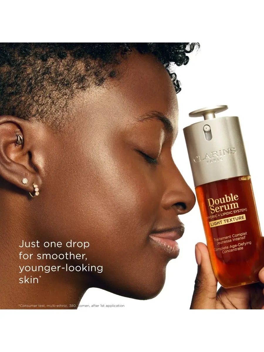 Сыворотка Clarins — DOUBLE SERUM с легкой текстурой для укрепления кожи, придания сияния и сужения — изображение 9 из 10