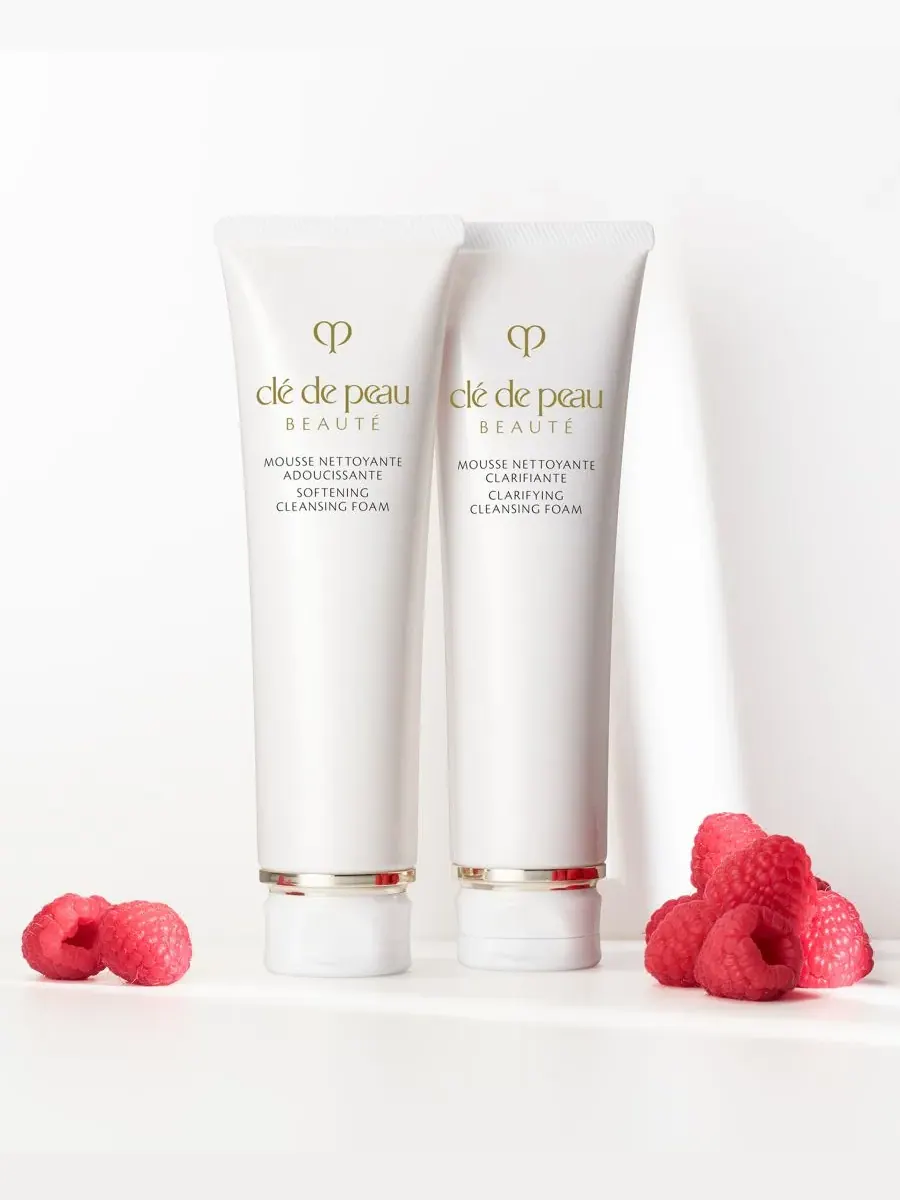 Средство для снятия макияжа Cle De Peau Beaute — Clé de Beauté Смягчающая очищающая пенка, 120 мл — изображение 4 из 10