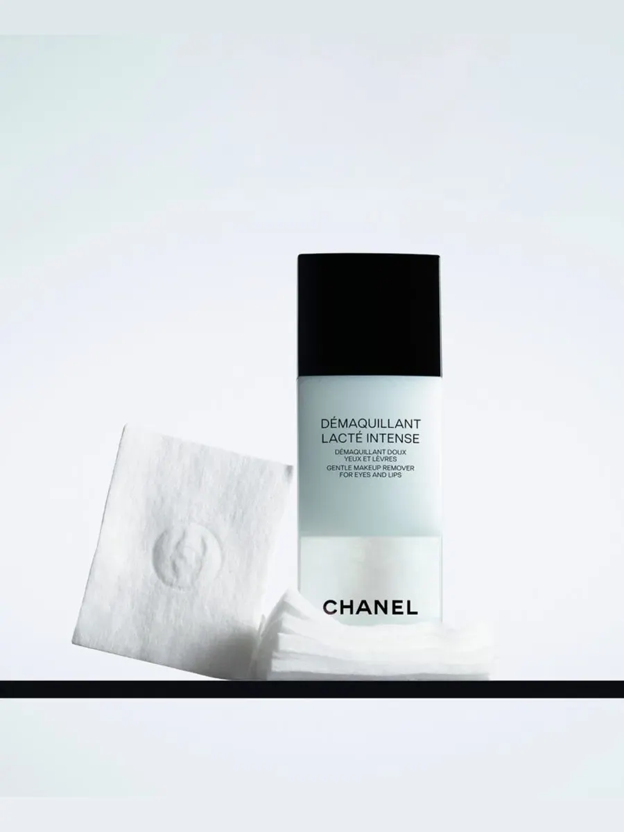 Бифазное средство для снятия макияжа с глаз и губ, 100 мл CHANEL — изображение 3 из 6