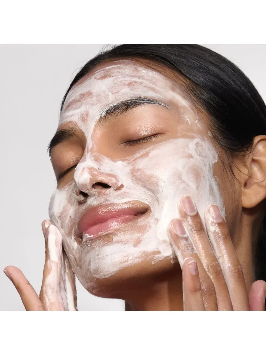 Средство для снятия макияжа Clarins — Увлажняющая нежная пенящаяся очищающая с алоэ вера — изображение 5 из 10