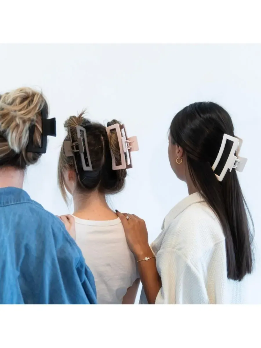 Headbands of Hope Очень большая прямоугольная клипса-зажим - кремового цвета — изображение 6 из 6