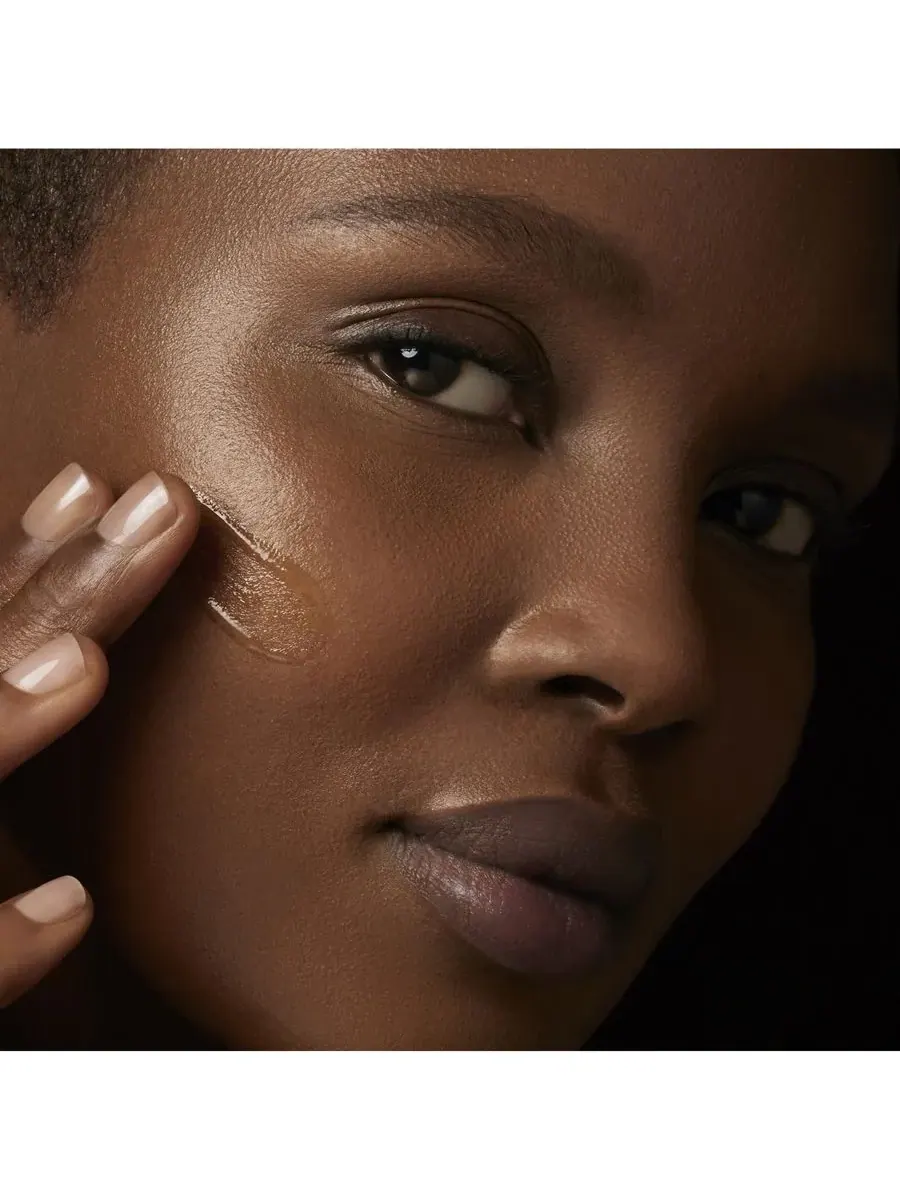 Сыворотка Clarins — Драгоценное масло- для лица, 28 г — изображение 4 из 8
