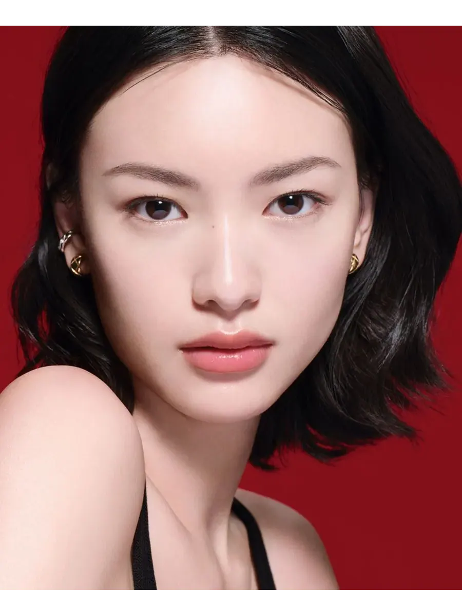 Эмульсия Chanel — Улучшает текстуру кожи - Матирует - Разглаживает — изображение 7 из 7