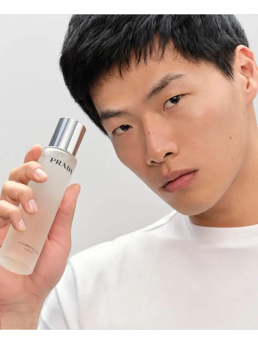 Тоник Prada Beauty для улучшения состояния кожи — изображение 5 из 7