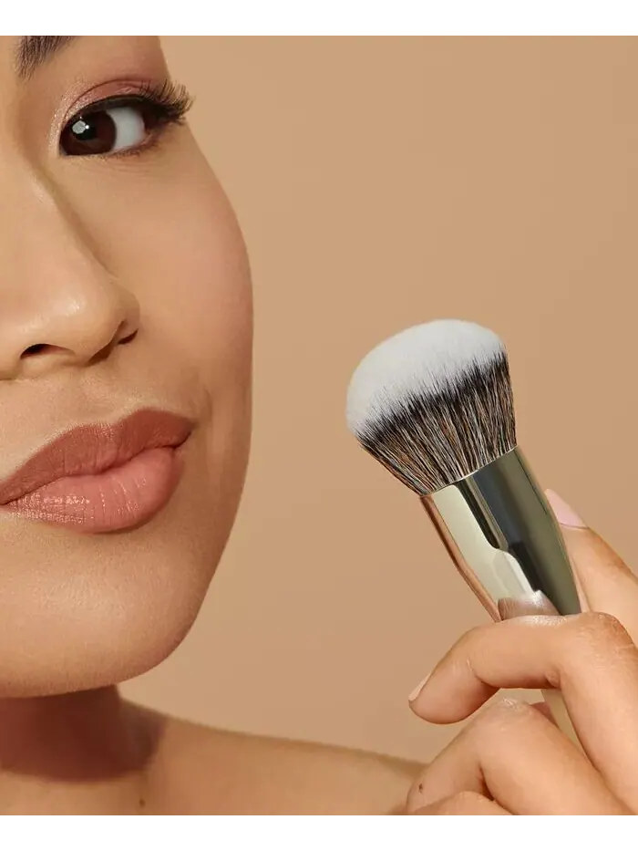 Блестящая кисть кабуки Haleys Beauty — изображение 4 из 8