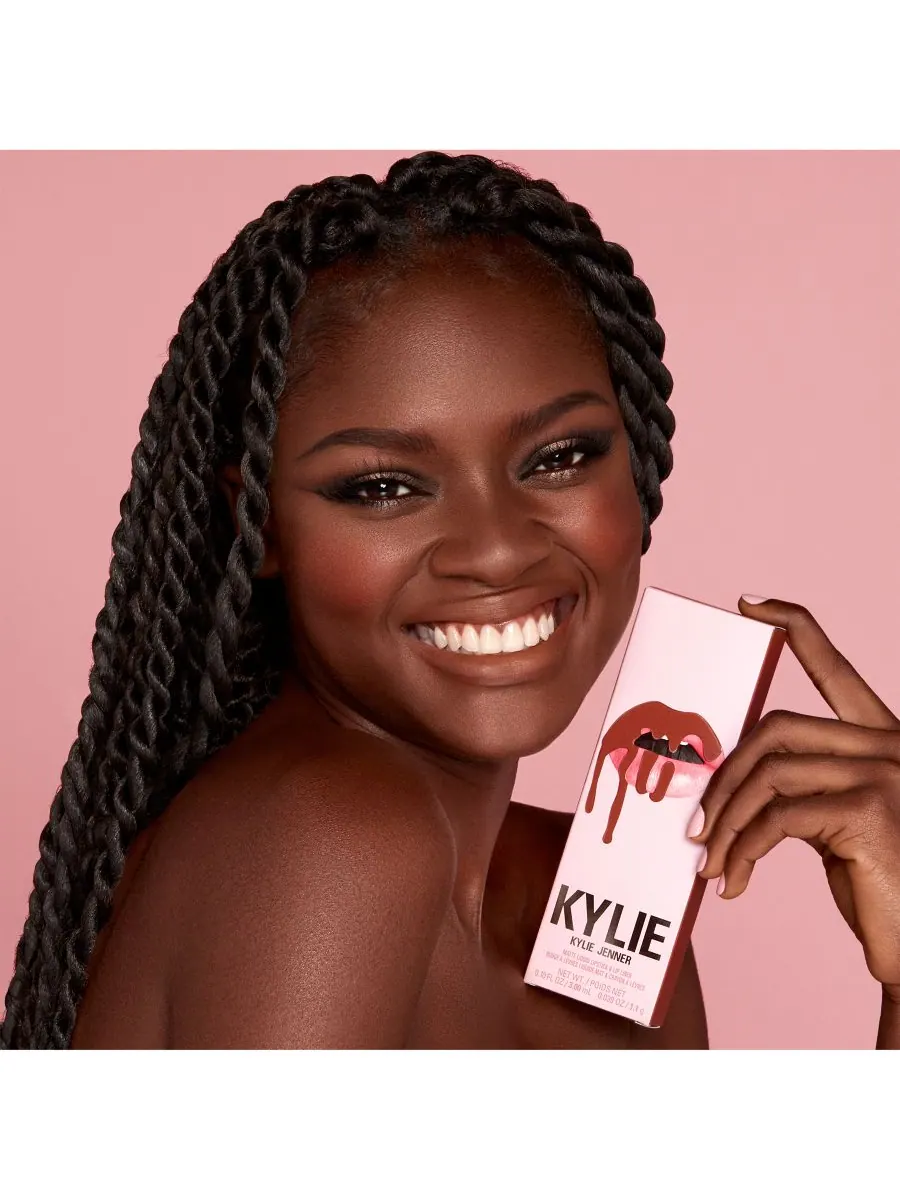 Набор из 2 матовых помад Kylie Cosmetics, цвет 504 hollyberry — изображение 6 из 8
