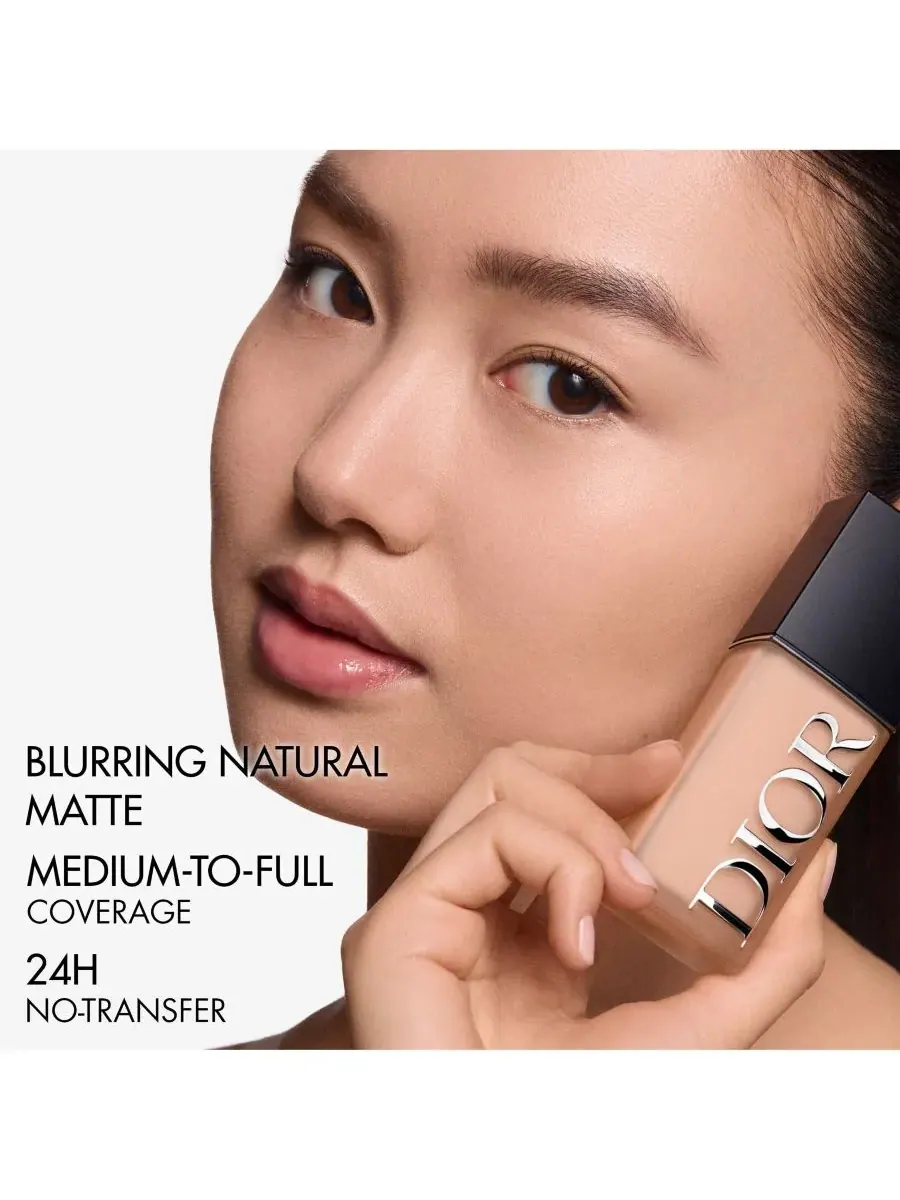 Тональный крем Forever Skin Wear Blurring Matte Foundation, SPF 20 DIOR, 0 Cool Rosy — изображение 7 из 10