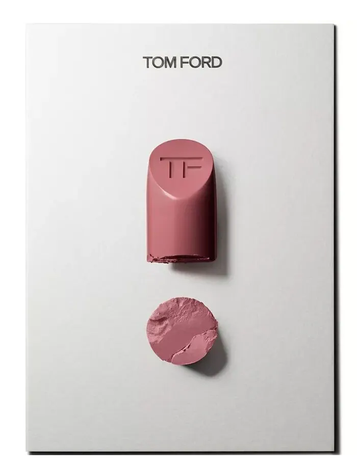 Матовый цвет губ Tom Ford, цвет 04 Pussycat — изображение 8 из 11
