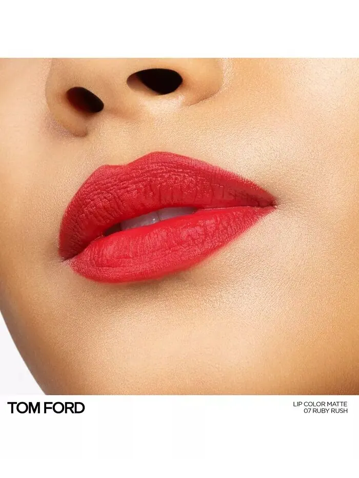 Матовый цвет губ Tom Ford, цвет 08 Velvet Cherry — изображение 11 из 11