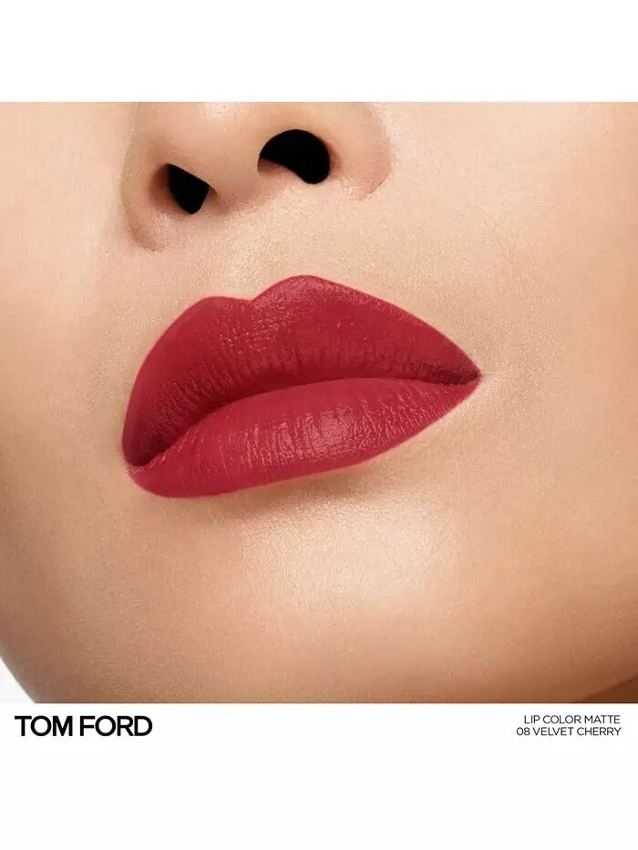 Матовый цвет губ Tom Ford, цвет 08 Velvet Cherry — изображение 3 из 11