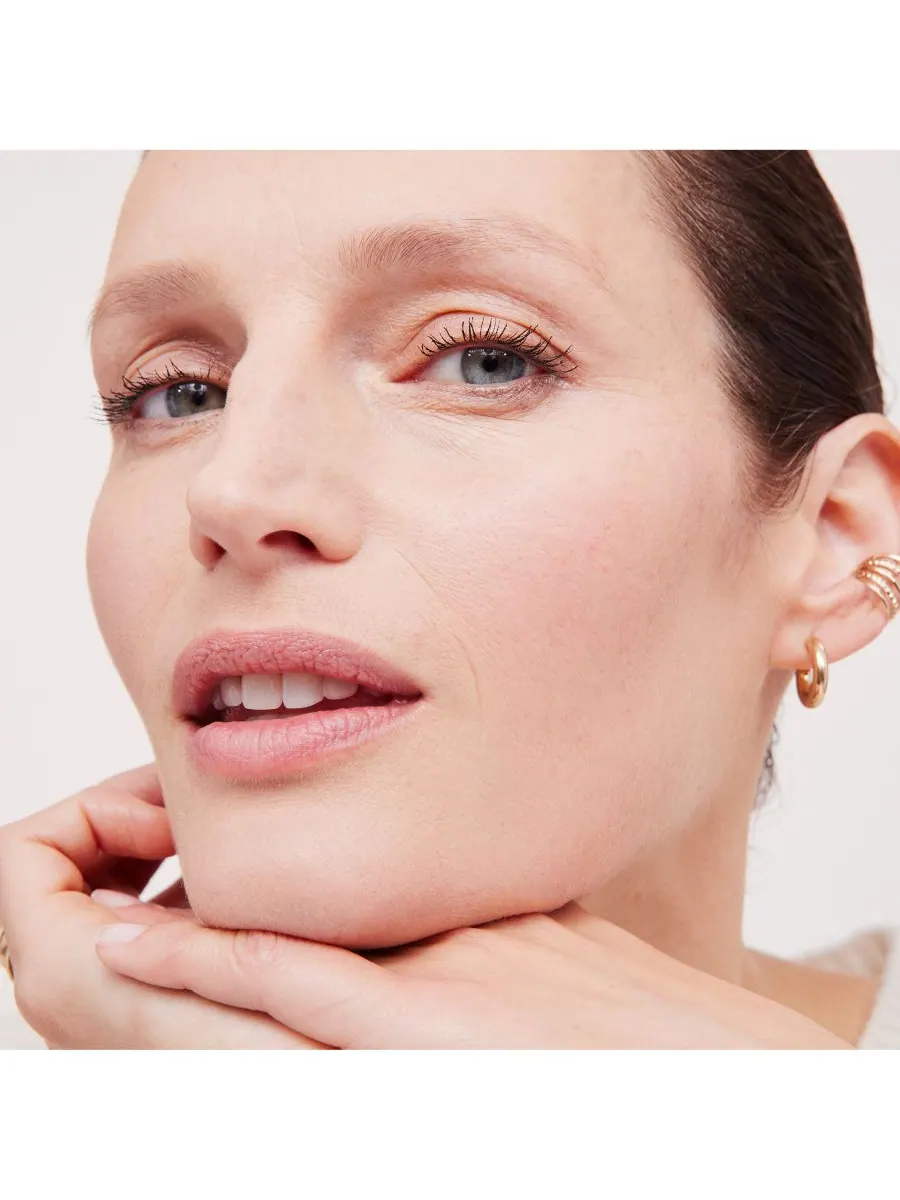 Тональный крем Skin Illusion с полным покрытием и длительной стойкостью Clarins, цвет 102.5c — изображение 2 из 9