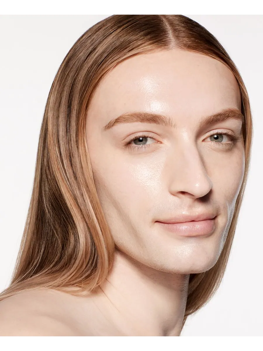 Тональный крем RevitalEssence Skin Glow Foundation SPF 30 Shiseido, 120 слоновая кость — изображение 2 из 8