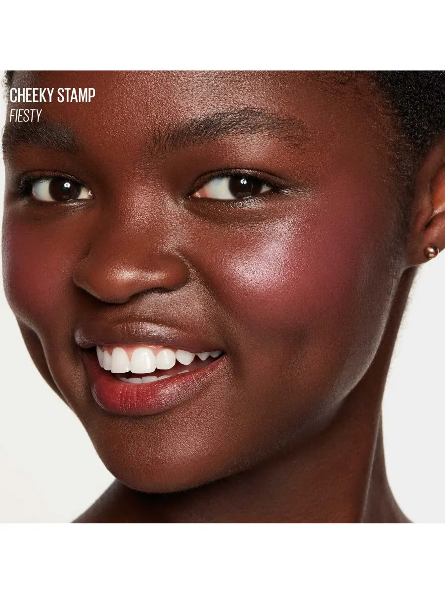 Румяна Cheeky Stamp Blendable Blush, 0,17 унции Kaja, цвет feisty — изображение 3 из 6