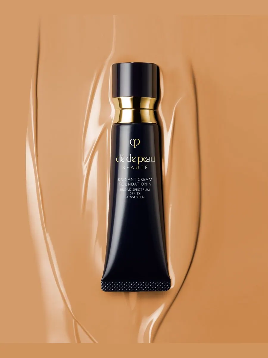 Тональный крем Radiant Cream Foundation SPF 25, 0,88 унции Clé de Peau Beauté, цвет b80 — изображение 10 из 10