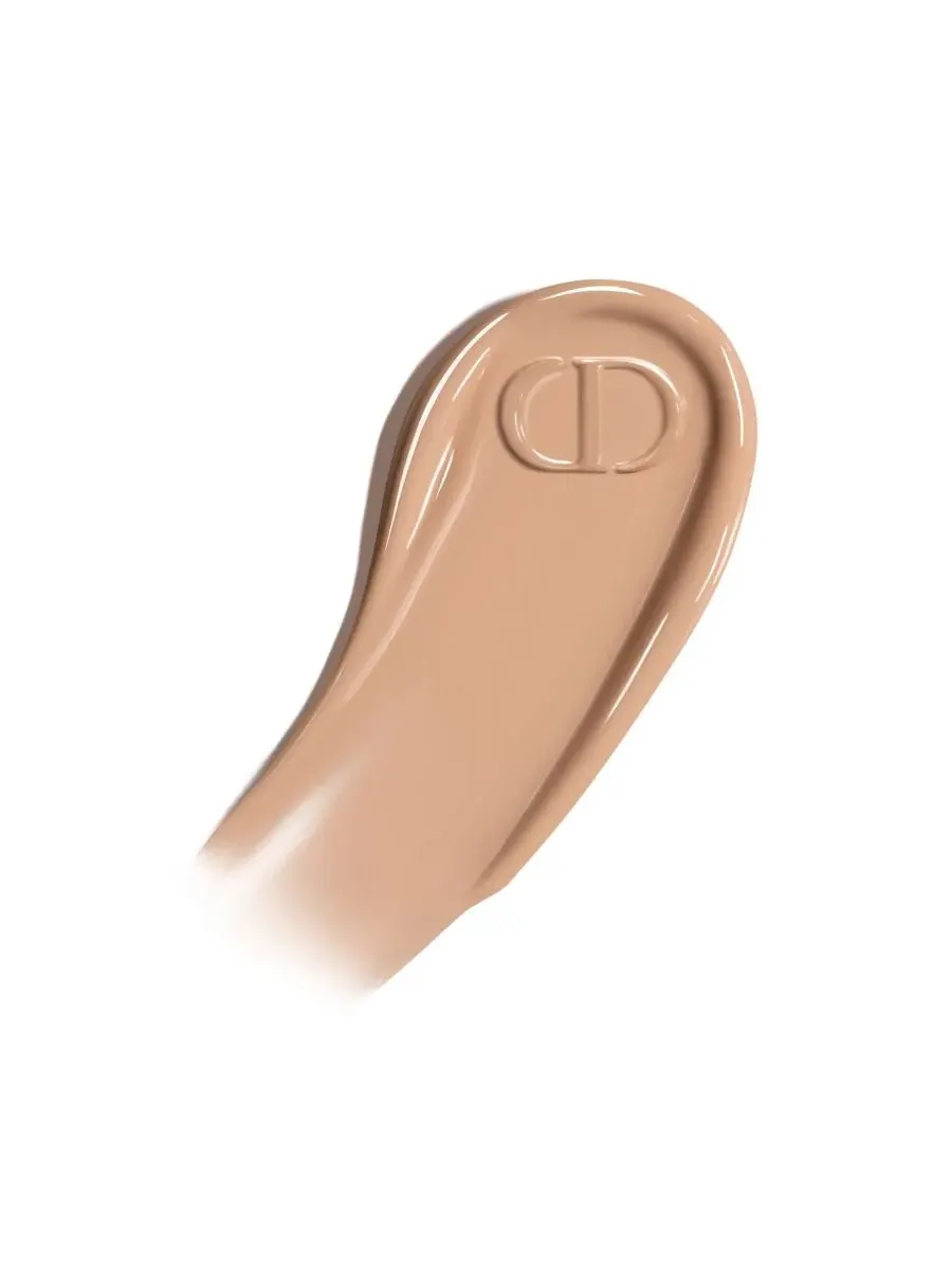 Тональный крем Forever Skin Glow, SPF 25 DIOR, 4 Cool — изображение 3 из 10