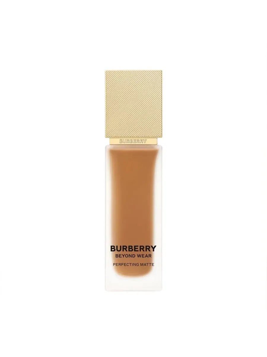 Тональный крем Beyond Wear Perfecting Matte Foundation, 1 унция Burberry, 110 Medium Deep Neutral — изображение 1 из 10