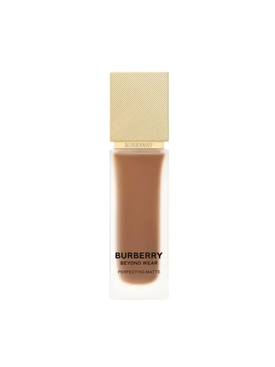 Тональный крем Beyond Wear Perfecting Matte Foundation, 1 унция Burberry, 125 Deep Warm — изображение 1 из 10