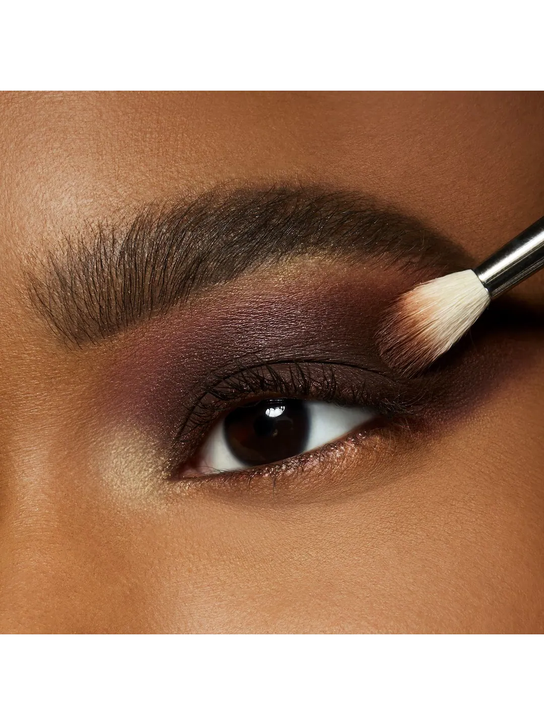 Тени для век MAC Matte, embark — изображение 8 из 8