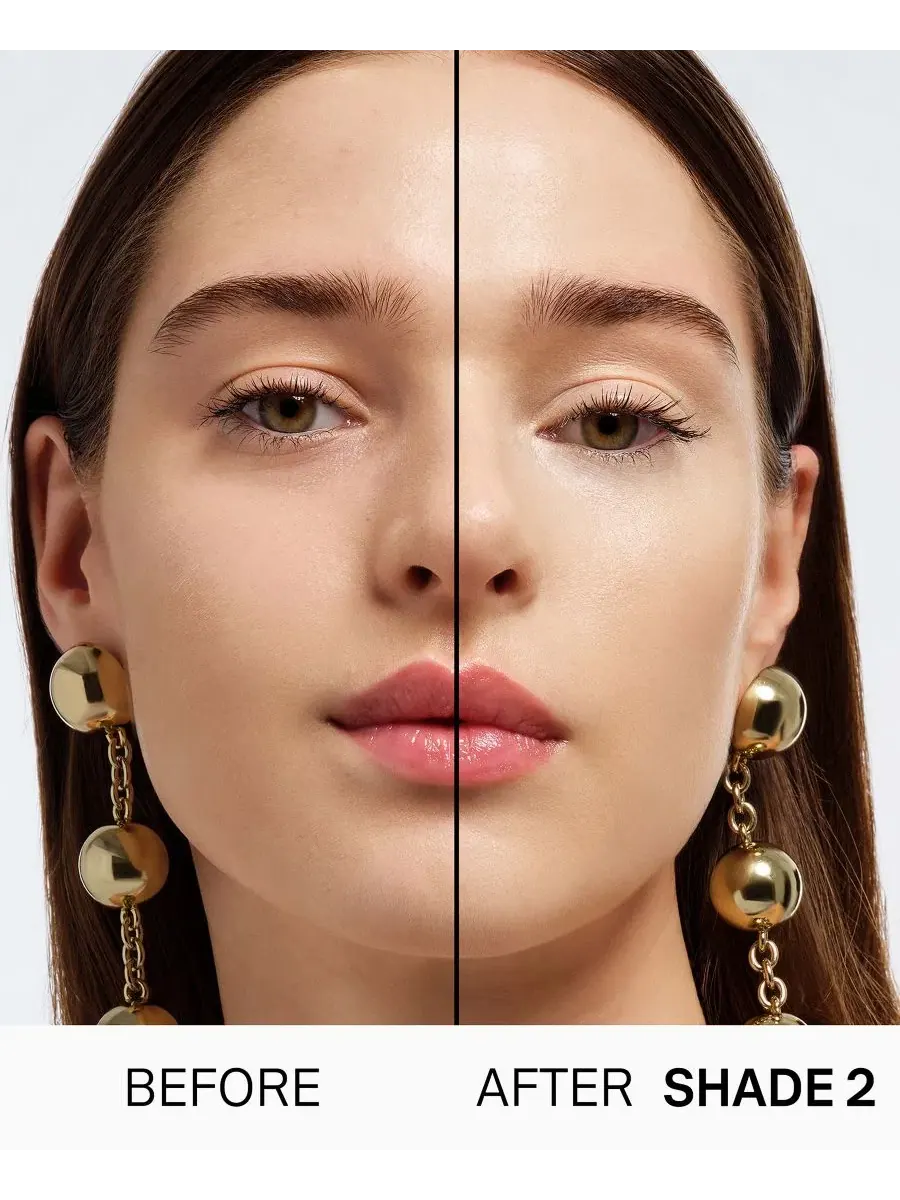 Осветляющий корректор-флюид Nude Couture Triple Moisture Brightener Carolina Herrera, Shade 2, 7 мл — изображение 3 из 11