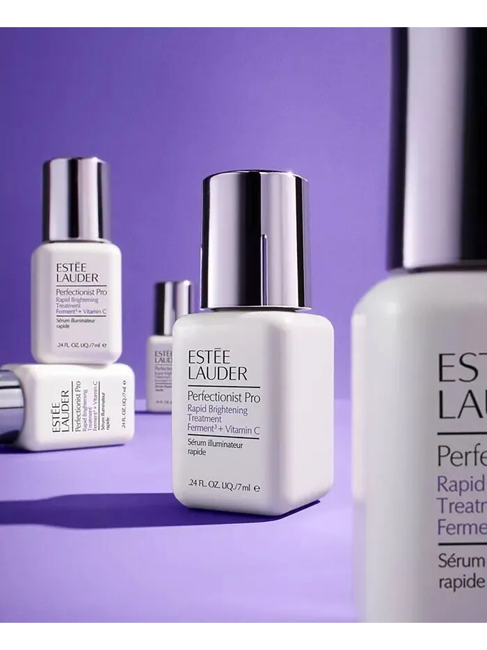 Набор для быстрого осветления Perfectionist Pro Estée Lauder, 2 шт., Сыворотка для борьбы с темными — изображение 3 из 7