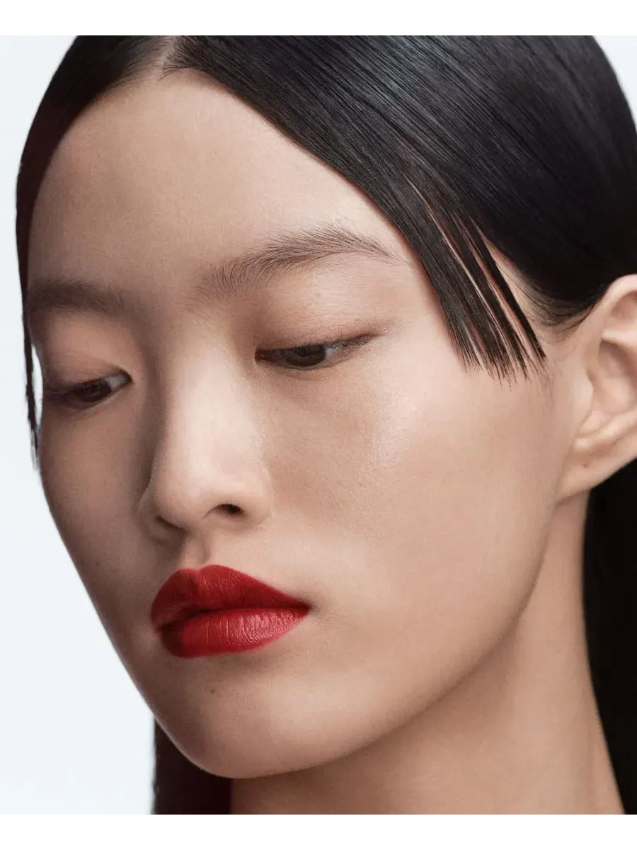 Сменный блок сатиновой помады - 9AM, 0,08 унции BYREDO, красныйolence — изображение 5 из 10