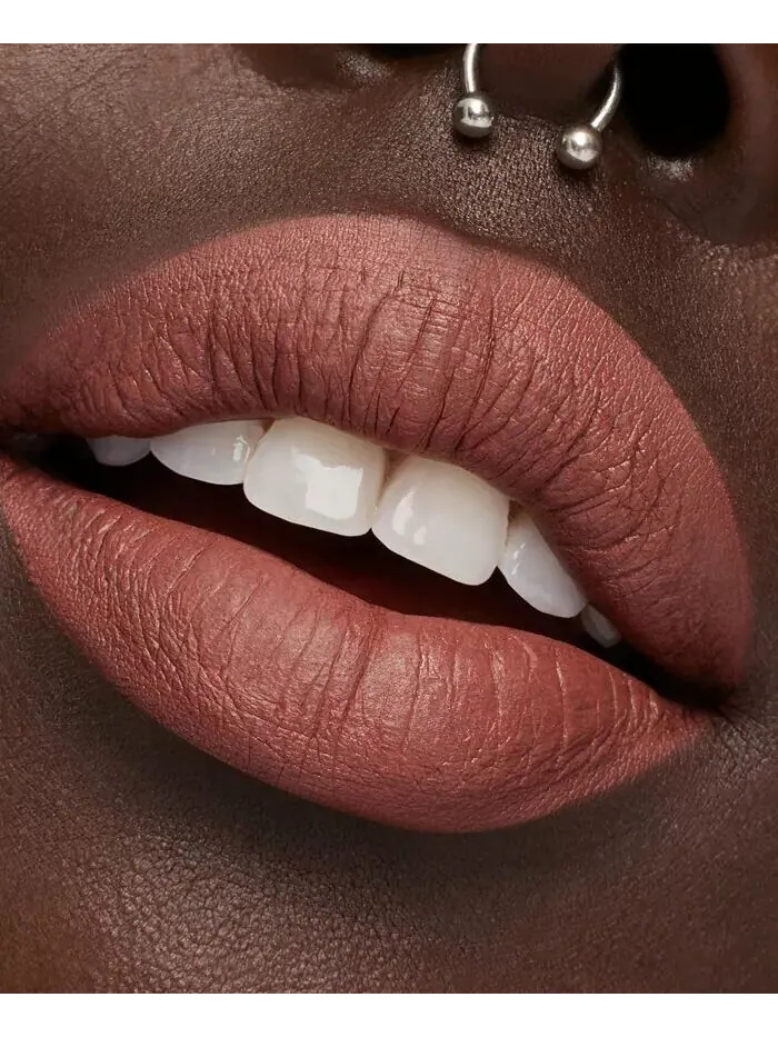 Macximal Viva Glam Шелковистая матовая губная помада, 0,1 унции, цвет Viva Equality — изображение 6 из 6