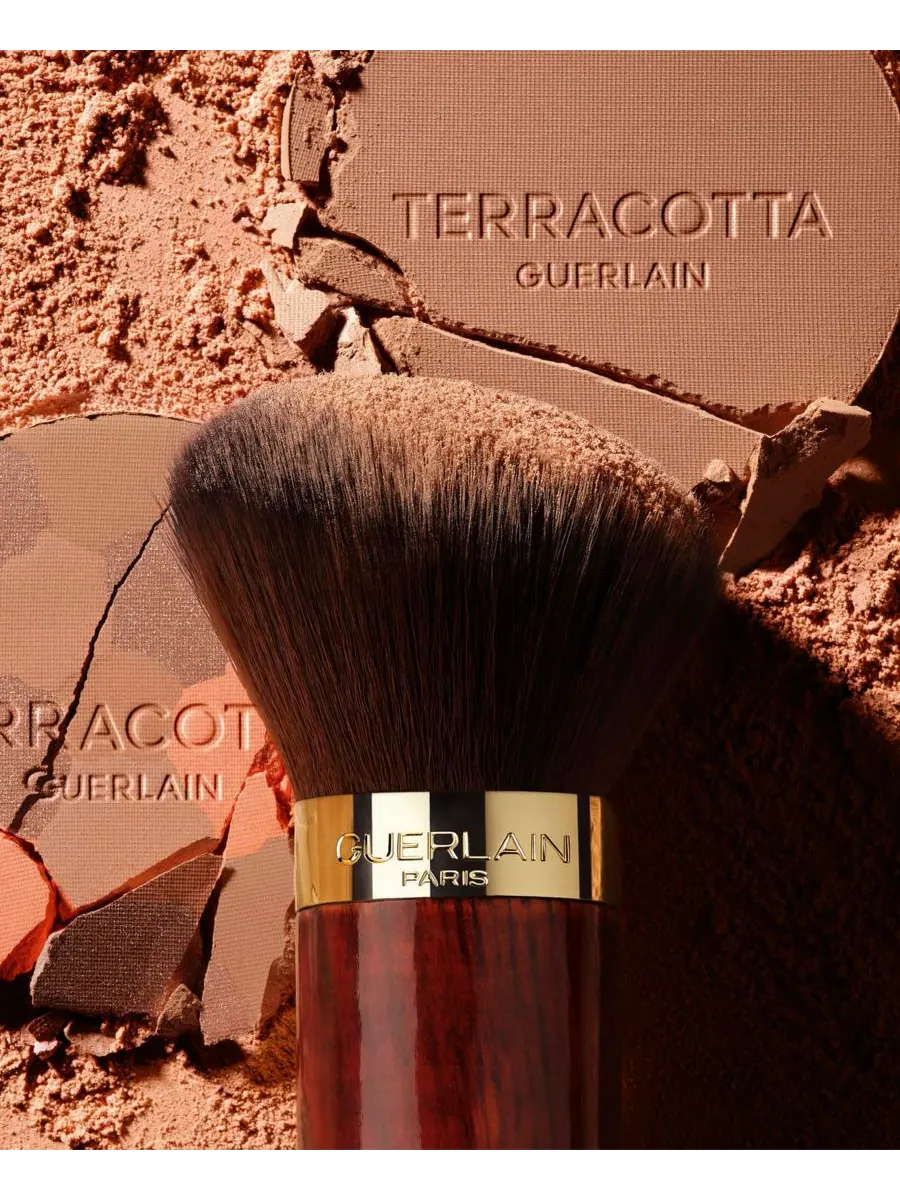 Терракотовый легкий бронзер для здорового сияния GUERLAIN, цвет 01 light warm — изображение 9 из 9