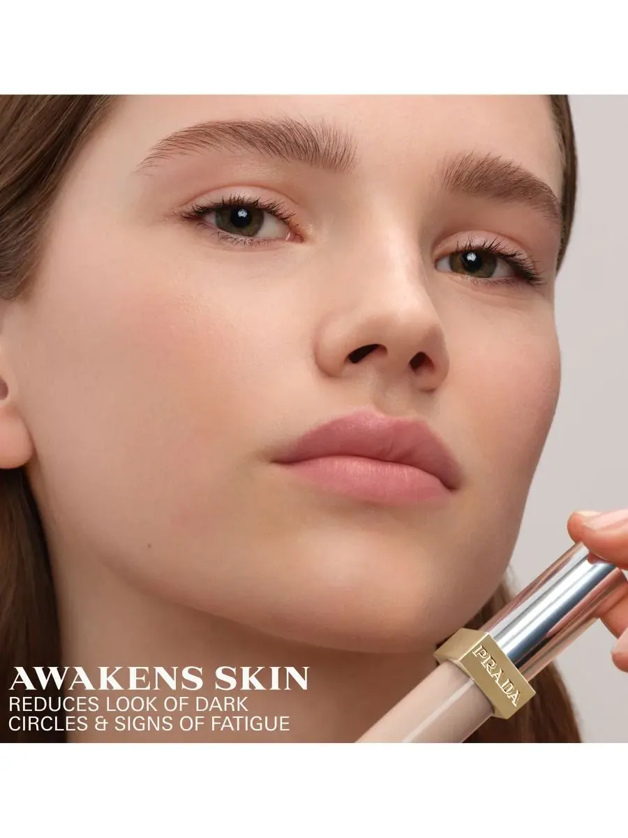 Консилер Prada Beauty с эффектом размытия и микрокоррекции, Medium Neutral — изображение 7 из 10