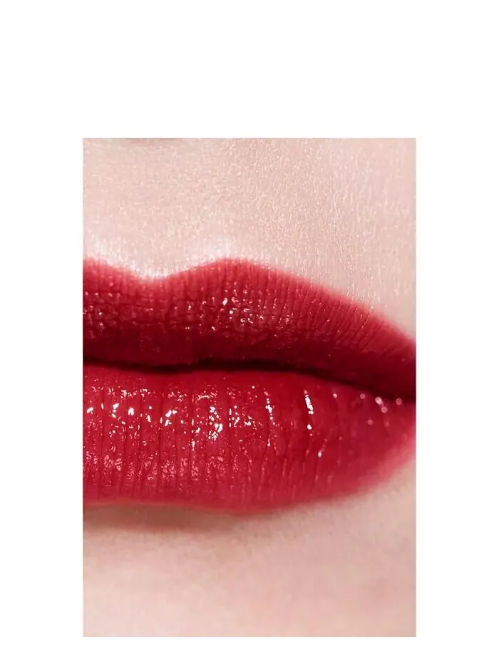 Помада-бальзам увлажняющая Chanel Rouge Coco Flash, 70 attitude, 3 г — изображение 6 из 7