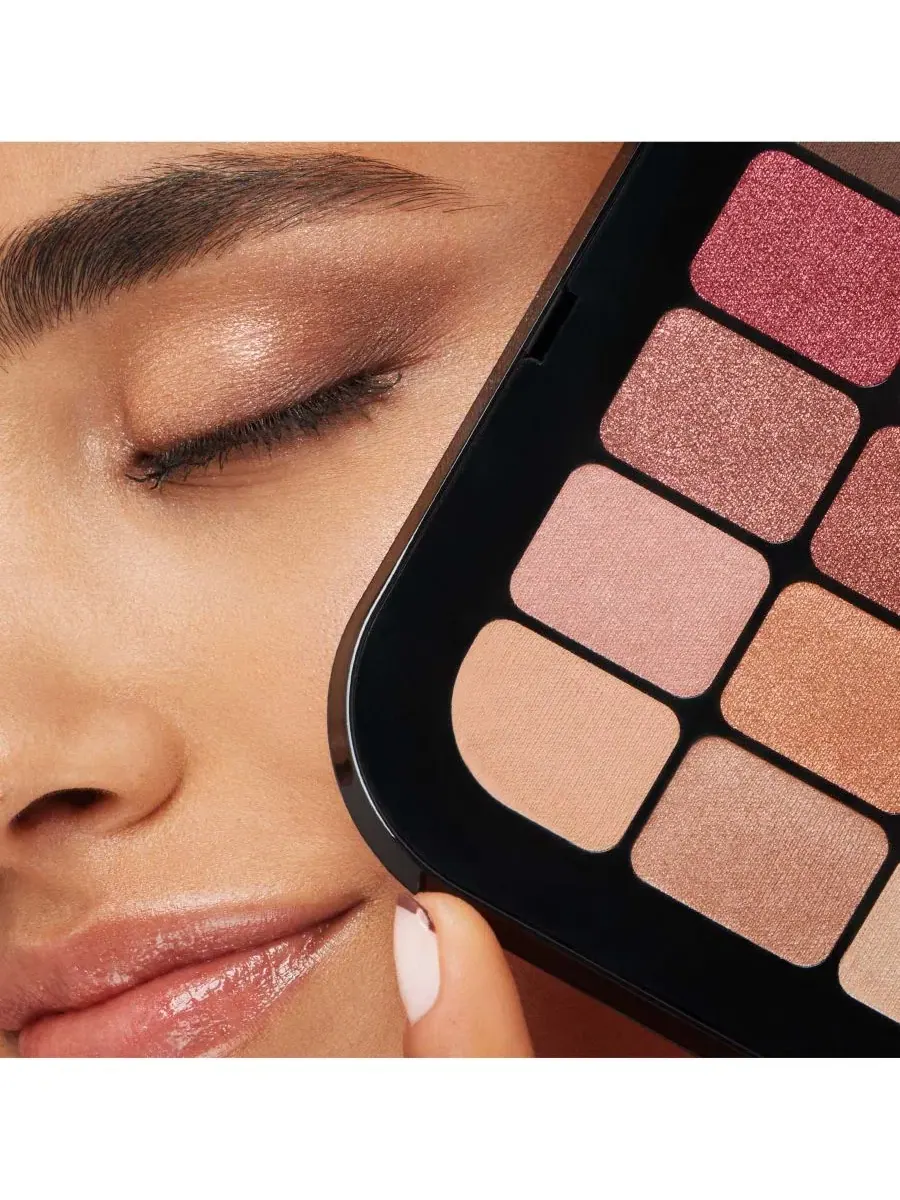 Палетка теней для век Master Eyeshadow Palette 15 г KIKO Milano, 02 Touch Of Glamour — изображение 4 из 4