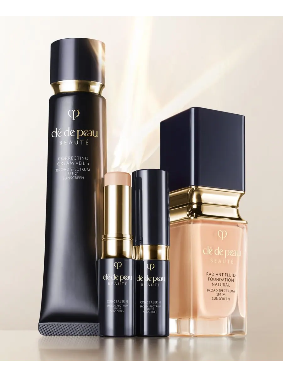 Консилер SPF 27, 0,17 унции Clé de Peau Beauté, цвет 10 hazelnut — изображение 8 из 10