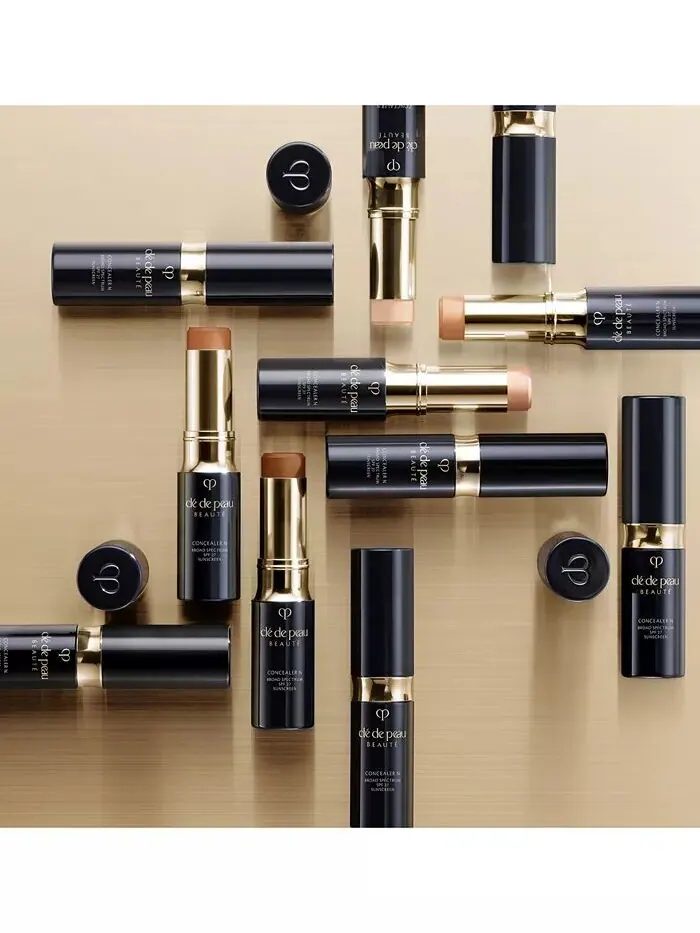 Консилер SPF 27, 0,17 унции Clé De Peau Beauté, цвет 13 Espresso — изображение 6 из 19