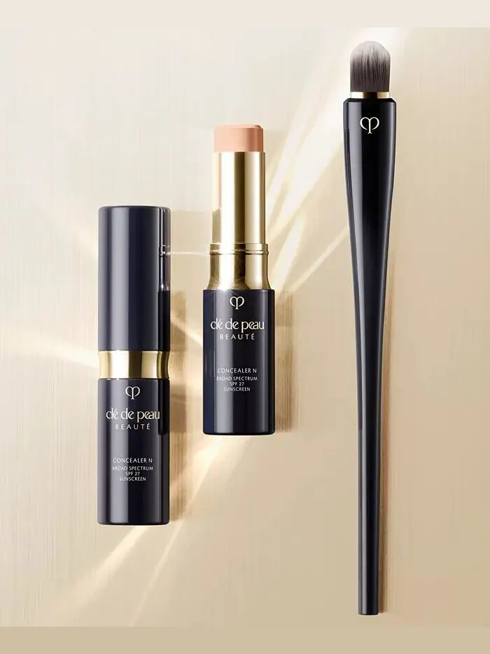 Консилер SPF 27, 0,17 унции Clé De Peau Beauté, цвет 2 Ocher — изображение 7 из 19