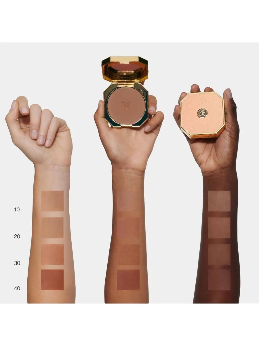 Матовый бронзер Nude Couture Carolina Herrera, 40- Deep — изображение 6 из 7