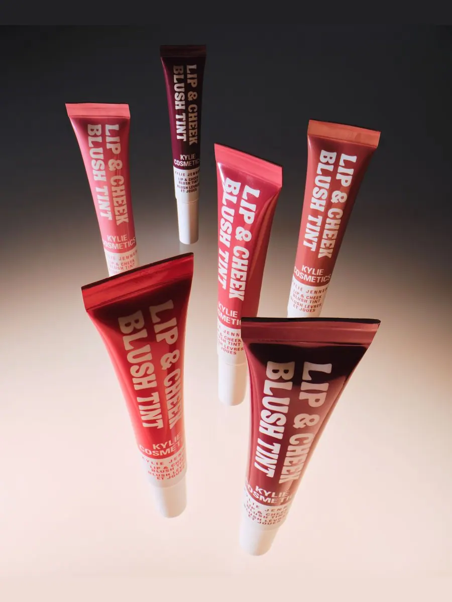Тинт-румяна для губ и щек, 0,3 унции Kylie Cosmetics, цвет glow away — изображение 8 из 9