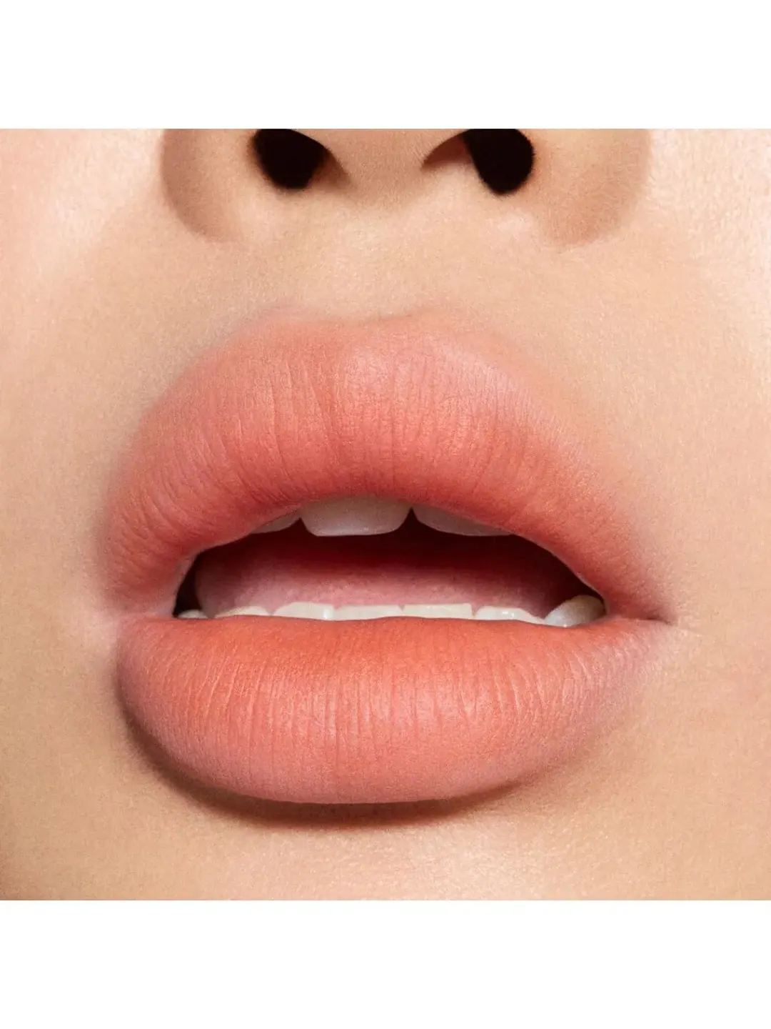 Губная помада MAC Powder Kiss Hazy Matte, Moving On Up, 3.5 г — изображение 3 из 7