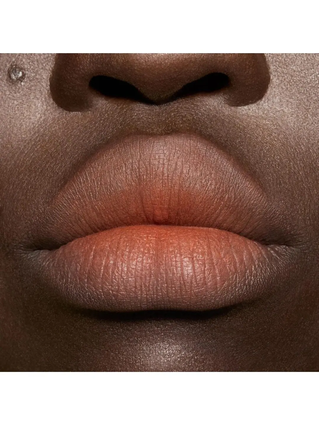 Губная помада MAC Powder Kiss Hazy Matte, Moving On Up, 3.5 г — изображение 5 из 7