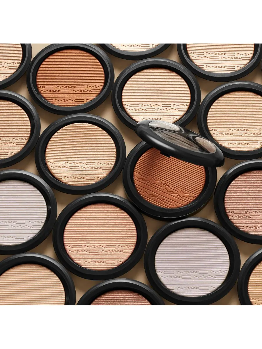 Хайлайтер Extra Dimension Skinfinish MAC, цвет whisper of guilt — изображение 3 из 3