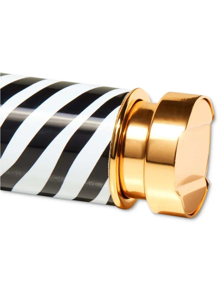 Великолепный поцелуй: настраиваемая крышка для помады Carolina Herrera, цвет zebra — изображение 5 из 5
