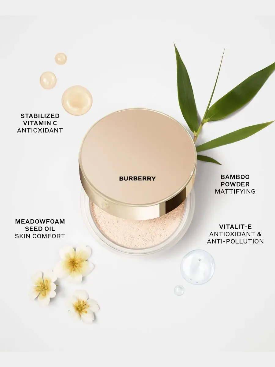 Рассыпчатая финишная и разглаживающая пудра Beyond Wear, 0,7 унции Burberry, 03 Honey — изображение 4 из 10