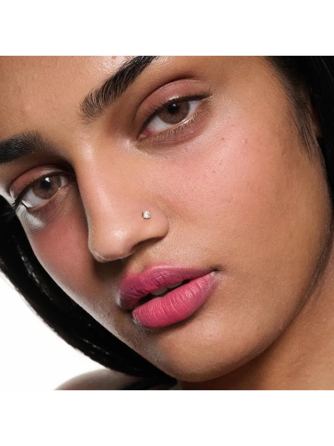 Мусс для губ и щёк MAC Powder Kiss Lip + Cheek Mousse, Billion $ Smile, 5 мл — изображение 4 из 7