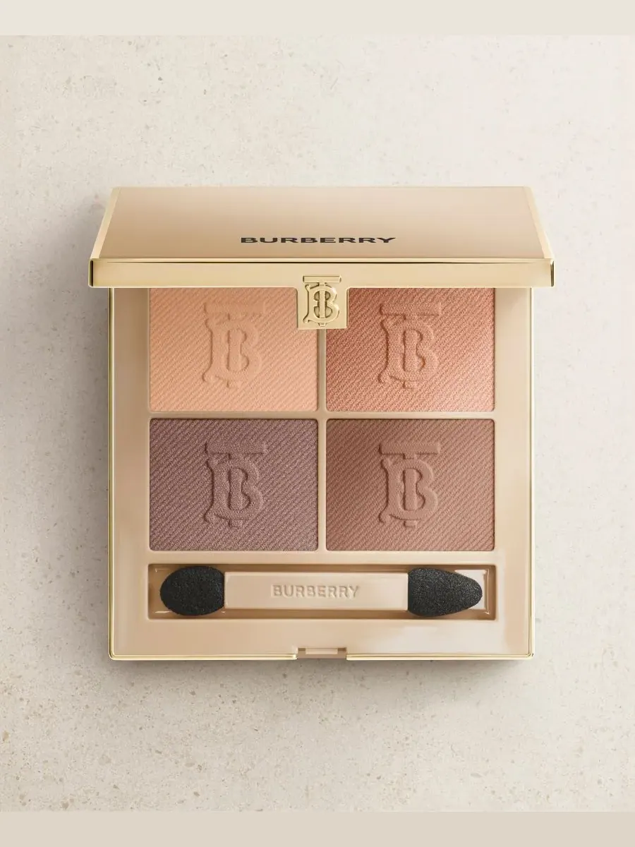 Палетка теней для век Eye Quad, 0,16 унции Burberry, 01 Iconic Honey — изображение 10 из 10
