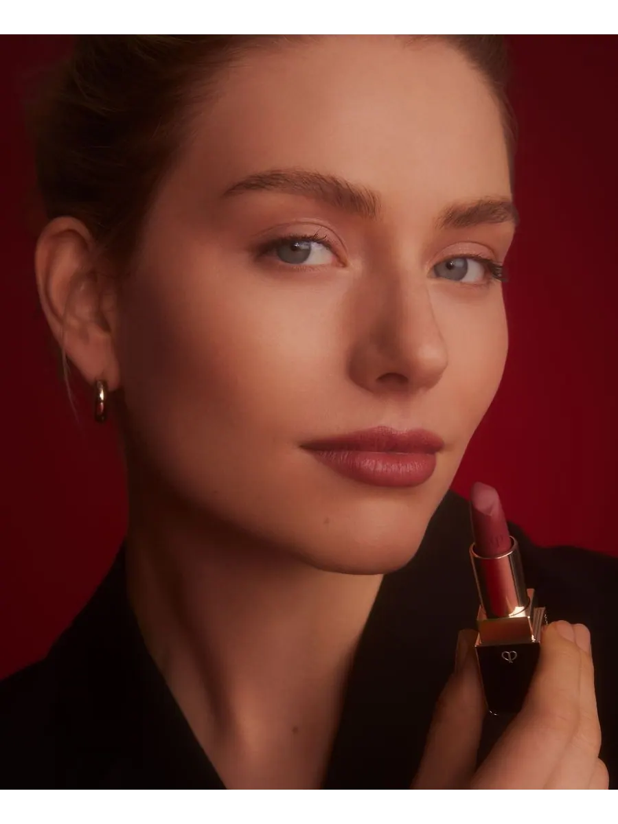 Матовая помада Clé de Peau Beauté, цвет 112-agent of change — изображение 6 из 6