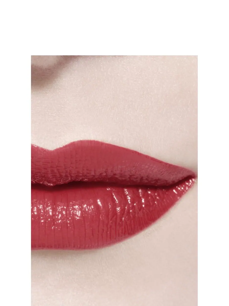 Жидкая помада Chanel Rouge Allure Laque, 65 imperturbable, 5.5 мл — изображение 3 из 6