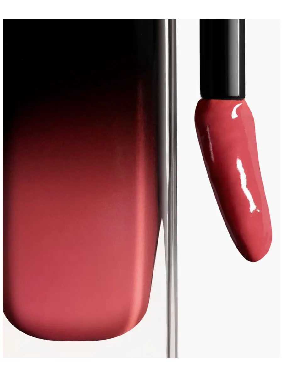 Жидкая помада Chanel Rouge Allure Laque, 65 imperturbable, 5.5 мл — изображение 6 из 6