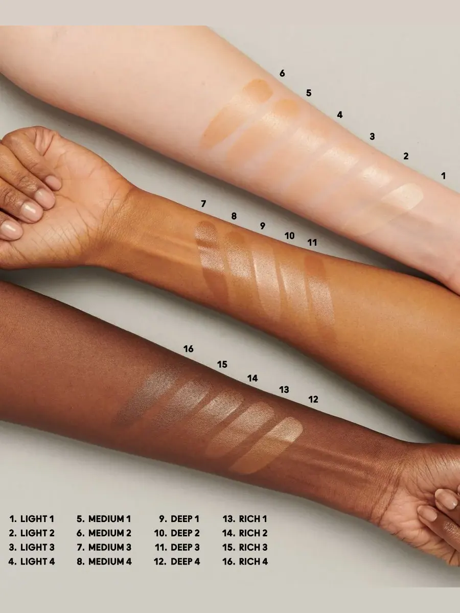 Тонирующий крем для лица Strobe Dewy Skin Tint MAC, Deep 4 — изображение 4 из 8