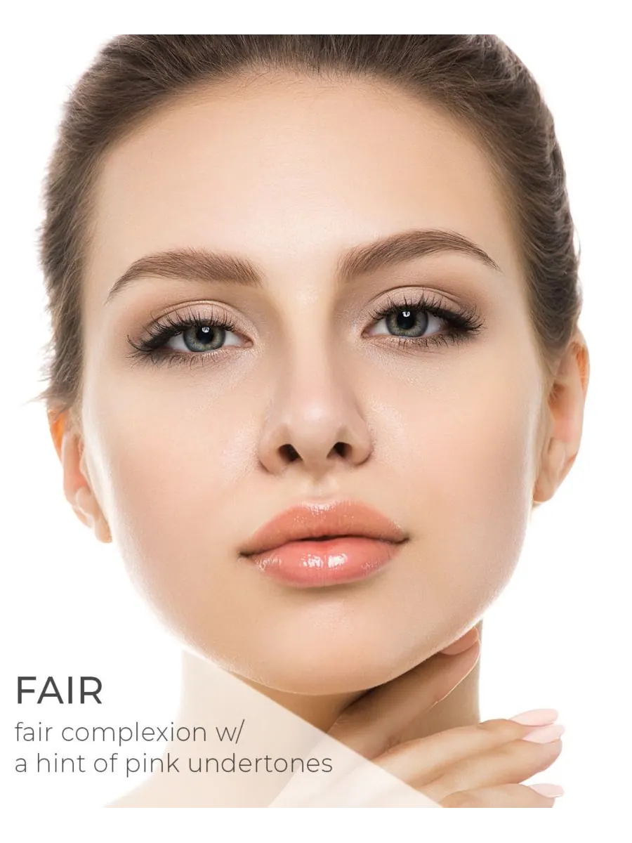 SMOOTH Кремовый консилер и тональная основа в одном флаконе AMAZINGCOSMETICS, Fair — изображение 2 из 8